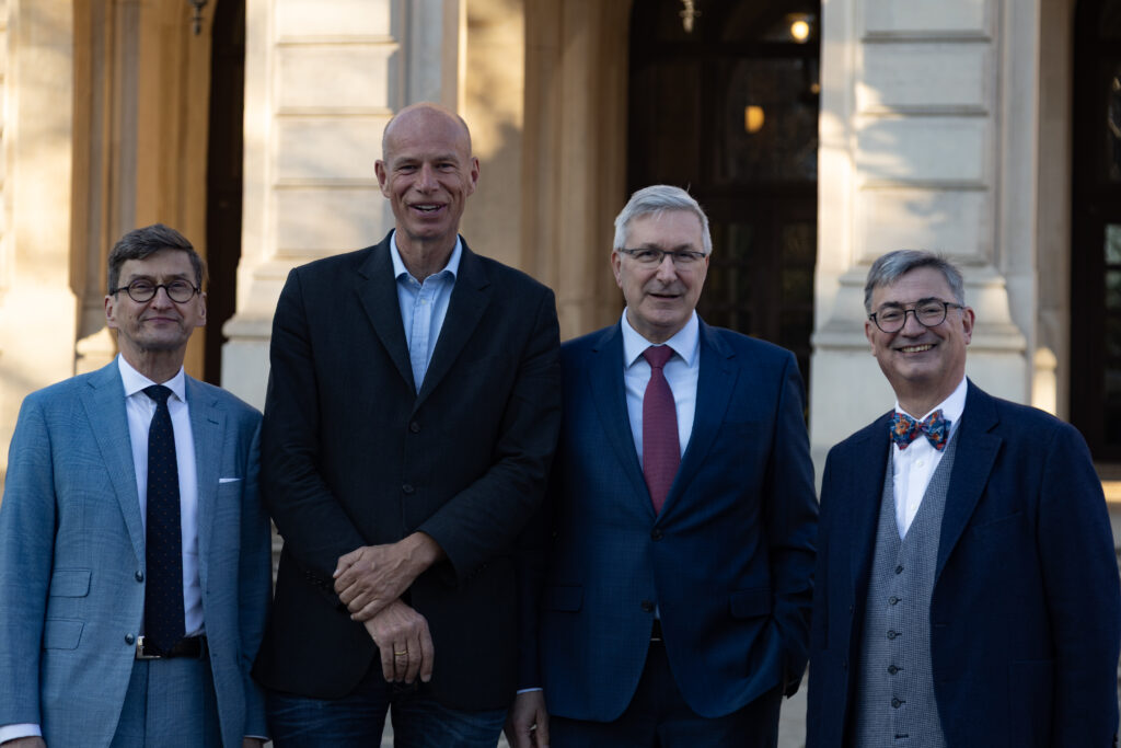 expadBridge Advisors: Neue Beratungsgesellschaft bündelt C-Level- Kompetenz für die Immobilienwirtschaft